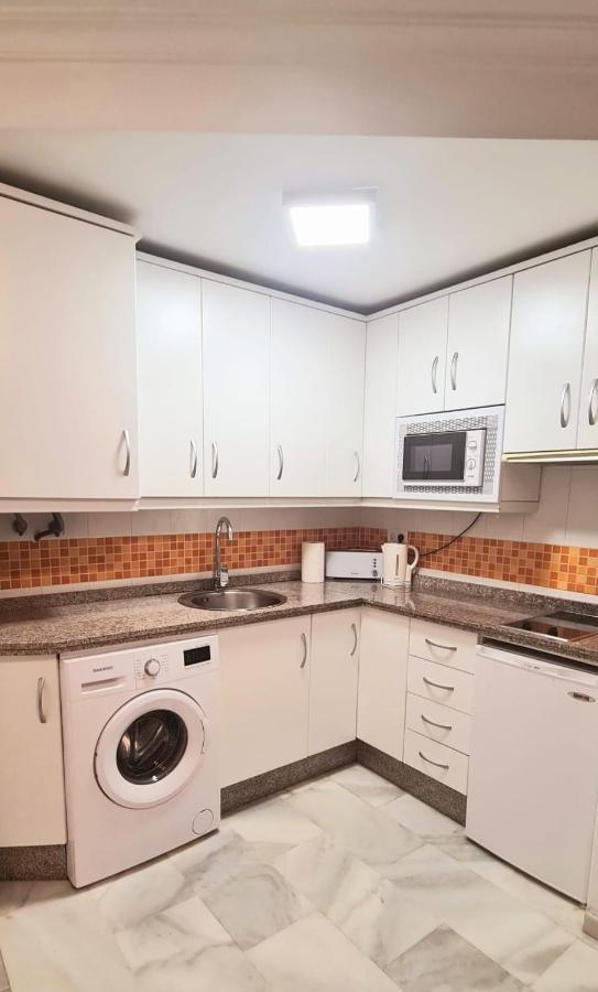 Apartamento A 2 Minutos De La Playa Y Centro Fuengirola Kültér fotó